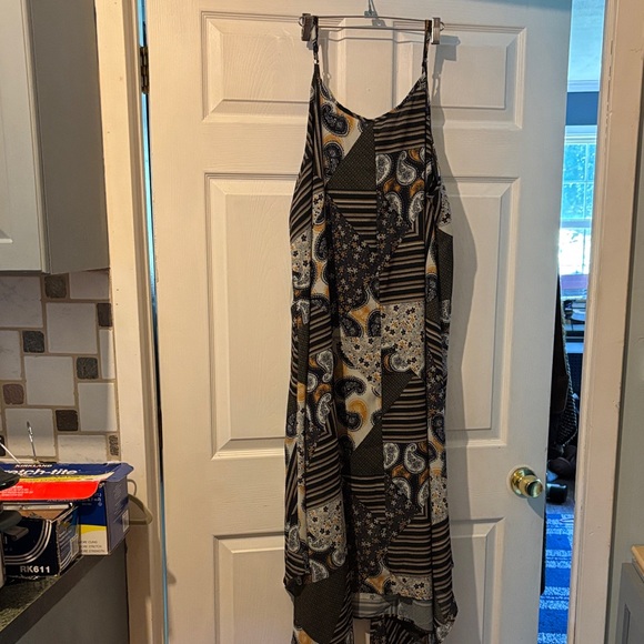 Elegant Asymmetrical Patchwork Dress - Picture 3 of 3